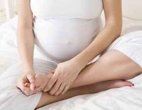 Pomembno je, da nosečnica zdravi glivične bolezni, da ne okuži otroka